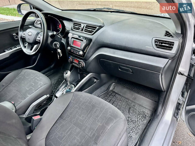 Серый Киа Рио, объемом двигателя 1.6 л и пробегом 168 тыс. км за 7800 $, фото 13 на Automoto.ua
