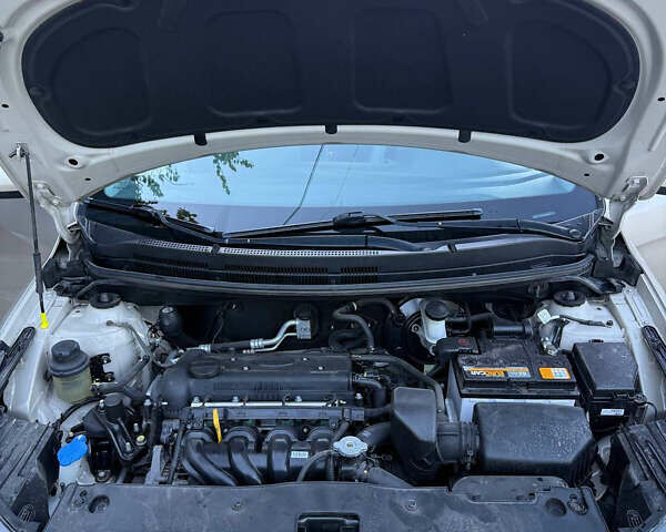 Серый Киа Рио, объемом двигателя 1.4 л и пробегом 223 тыс. км за 7399 $, фото 35 на Automoto.ua