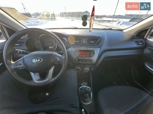 Сірий Кіа Ріо, об'ємом двигуна 1.4 л та пробігом 108 тис. км за 6850 $, фото 13 на Automoto.ua