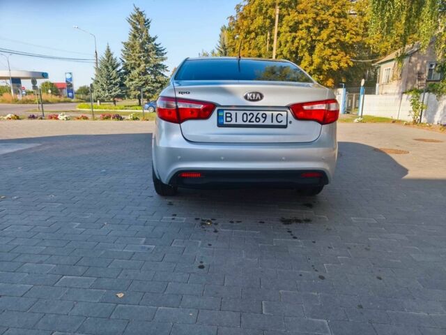 Серый Киа Рио, объемом двигателя 1.4 л и пробегом 175 тыс. км за 8100 $, фото 2 на Automoto.ua