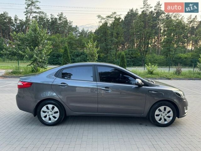 Серый Киа Рио, объемом двигателя 1.4 л и пробегом 87 тыс. км за 8950 $, фото 15 на Automoto.ua
