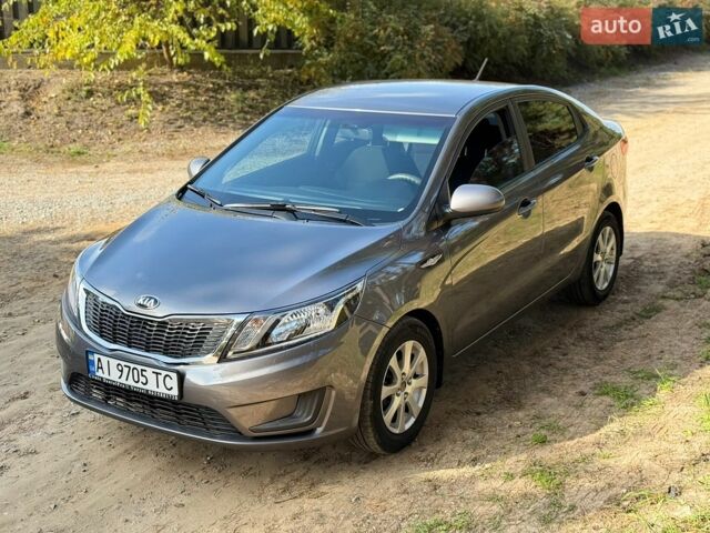 Серый Киа Рио, объемом двигателя 1.4 л и пробегом 107 тыс. км за 8200 $, фото 2 на Automoto.ua