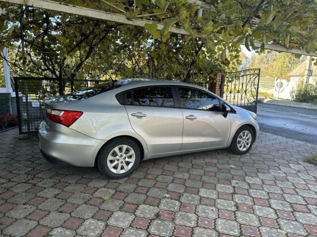 Серый Киа Рио, объемом двигателя 1.6 л и пробегом 168 тыс. км за 7200 $, фото 1 на Automoto.ua