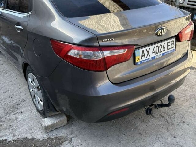 Серый Киа Рио, объемом двигателя 1.4 л и пробегом 104 тыс. км за 7000 $, фото 4 на Automoto.ua