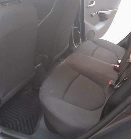 Серый Киа Рио, объемом двигателя 1.4 л и пробегом 68 тыс. км за 9000 $, фото 2 на Automoto.ua