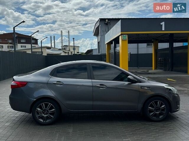 Сірий Кіа Ріо, об'ємом двигуна 1.4 л та пробігом 146 тис. км за 7500 $, фото 5 на Automoto.ua