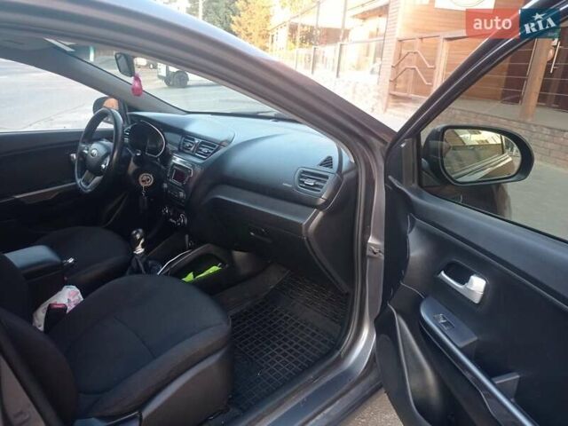 Сірий Кіа Ріо, об'ємом двигуна 1.4 л та пробігом 233 тис. км за 6300 $, фото 9 на Automoto.ua