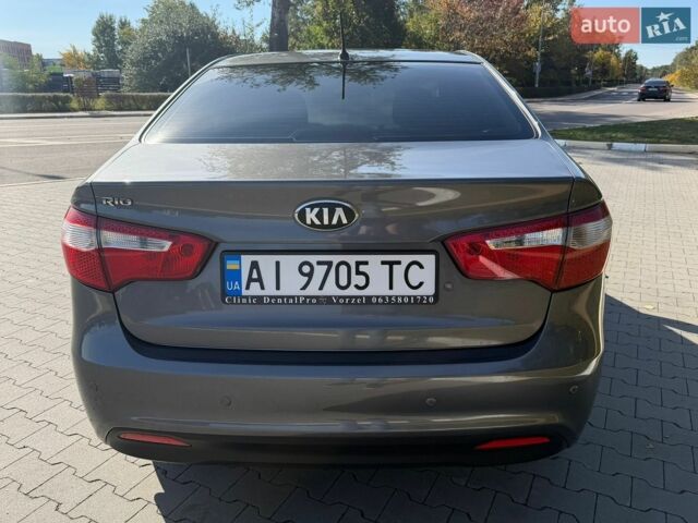 Сірий Кіа Ріо, об'ємом двигуна 1.4 л та пробігом 107 тис. км за 7900 $, фото 5 на Automoto.ua