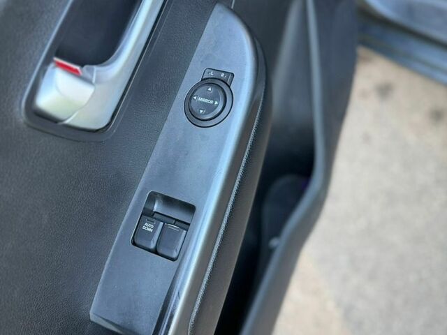 Сірий Кіа Ріо, об'ємом двигуна 1.4 л та пробігом 174 тис. км за 8400 $, фото 15 на Automoto.ua