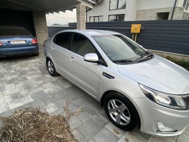 Сірий Кіа Ріо, об'ємом двигуна 1.6 л та пробігом 3 тис. км за 6400 $, фото 3 на Automoto.ua