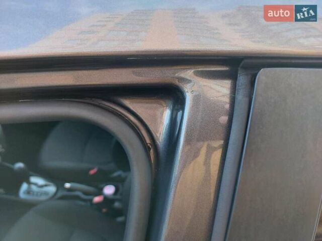 Серый Киа Рио, объемом двигателя 1.4 л и пробегом 95 тыс. км за 8500 $, фото 11 на Automoto.ua