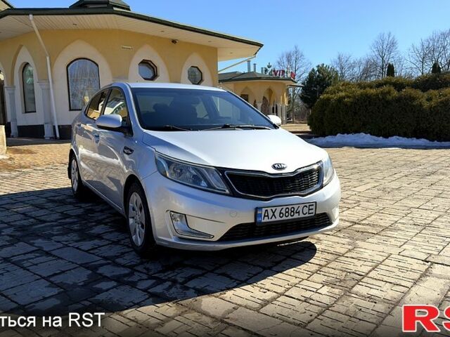Серый Киа Рио, объемом двигателя 1.4 л и пробегом 156 тыс. км за 8500 $, фото 1 на Automoto.ua