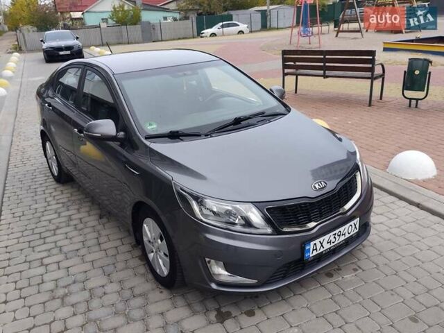 Киа Рио 2013 в Харькове на Automoto.ua Серый Киа Рио, объемом двигателя 1.6 л и пробегом 146 тыс. км за 8200 $, фото 2 на Automoto.ua