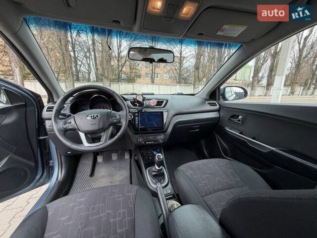 Серый Киа Рио, объемом двигателя 1.59 л и пробегом 110 тыс. км за 8000 $, фото 19 на Automoto.ua