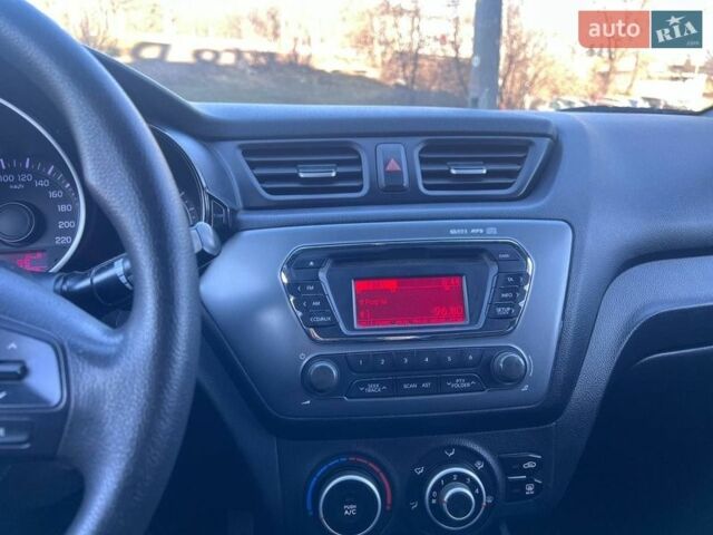 Серый Киа Рио, объемом двигателя 1.4 л и пробегом 160 тыс. км за 6700 $, фото 14 на Automoto.ua