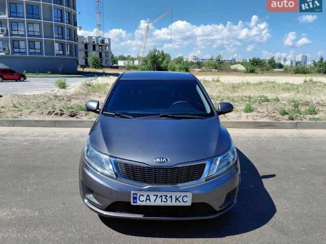 Серый Киа Рио, объемом двигателя 1.4 л и пробегом 98 тыс. км за 8500 $, фото 3 на Automoto.ua