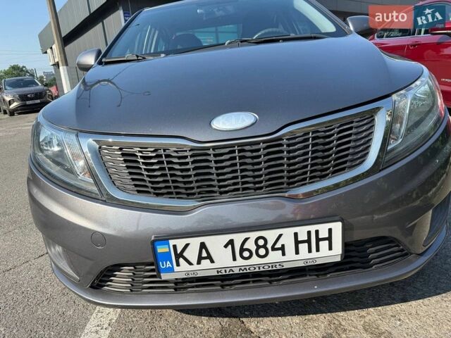 Сірий Кіа Ріо, об'ємом двигуна 1.4 л та пробігом 131 тис. км за 7400 $, фото 2 на Automoto.ua
