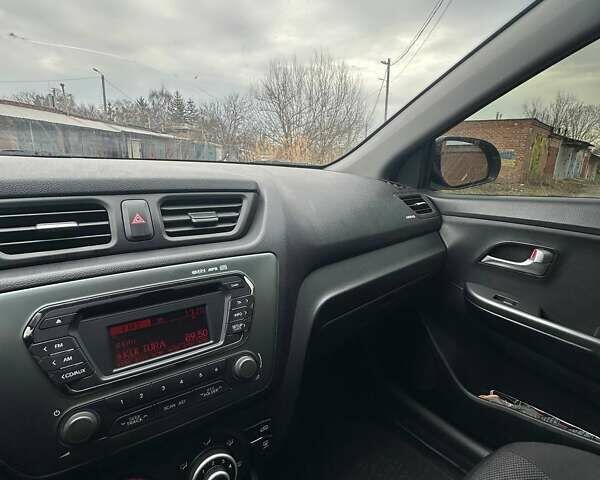 Серый Киа Рио, объемом двигателя 1.4 л и пробегом 320 тыс. км за 6300 $, фото 11 на Automoto.ua