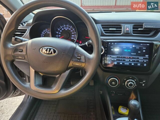Серый Киа Рио, объемом двигателя 1.4 л и пробегом 188 тыс. км за 8500 $, фото 9 на Automoto.ua