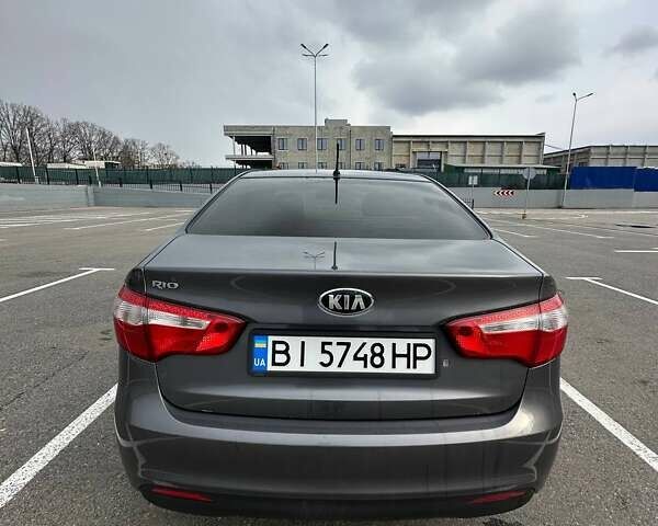 Серый Киа Рио, объемом двигателя 1.4 л и пробегом 320 тыс. км за 7100 $, фото 5 на Automoto.ua