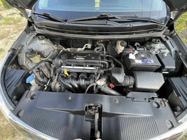 Сірий Кіа Ріо, об'ємом двигуна 1.6 л та пробігом 220 тис. км за 7516 $, фото 5 на Automoto.ua