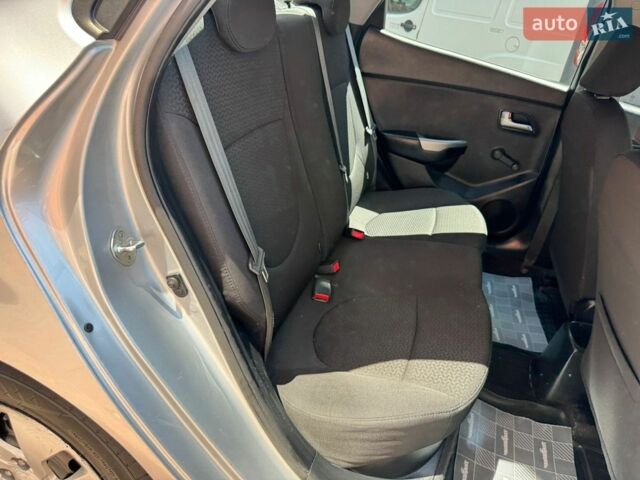 Сірий Кіа Ріо, об'ємом двигуна 1.4 л та пробігом 113 тис. км за 8350 $, фото 166 на Automoto.ua