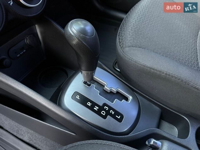 Серый Киа Рио, объемом двигателя 1.4 л и пробегом 87 тыс. км за 8950 $, фото 42 на Automoto.ua