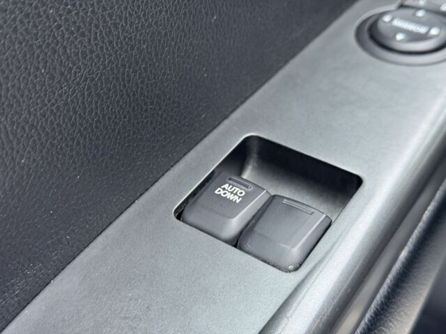 Серый Киа Рио, объемом двигателя 1.4 л и пробегом 260 тыс. км за 7499 $, фото 9 на Automoto.ua