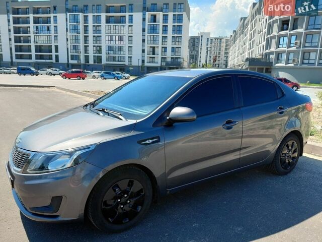 Серый Киа Рио, объемом двигателя 1.4 л и пробегом 98 тыс. км за 8500 $, фото 1 на Automoto.ua