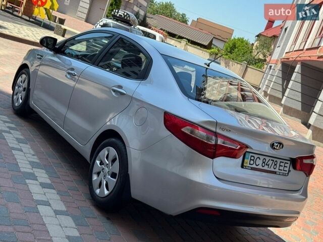 Сірий Кіа Ріо, об'ємом двигуна 1.4 л та пробігом 113 тис. км за 8350 $, фото 3 на Automoto.ua