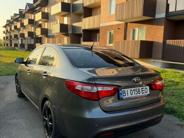 Сірий Кіа Ріо, об'ємом двигуна 1.4 л та пробігом 174 тис. км за 8400 $, фото 7 на Automoto.ua