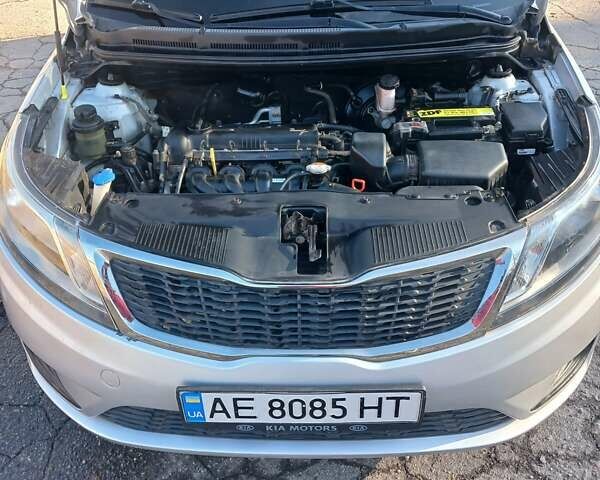 Сірий Кіа Ріо, об'ємом двигуна 1.4 л та пробігом 88 тис. км за 8400 $, фото 6 на Automoto.ua