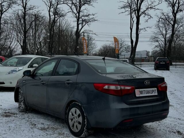 Сірий Кіа Ріо, об'ємом двигуна 0 л та пробігом 215 тис. км за 5999 $, фото 1 на Automoto.ua