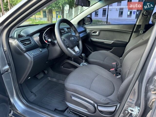 Серый Киа Рио, объемом двигателя 1.4 л и пробегом 87 тыс. км за 8950 $, фото 67 на Automoto.ua