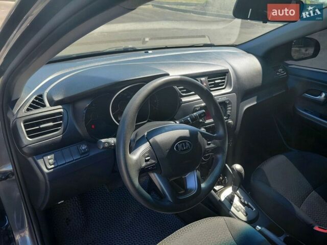 Серый Киа Рио, объемом двигателя 1.4 л и пробегом 98 тыс. км за 8500 $, фото 19 на Automoto.ua
