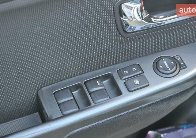 Киа Рио 2013 в Николаеве на Automoto.ua Серый Киа Рио, объемом двигателя 1.6 л и пробегом 177 тыс. км за 8499 $, фото 16 на Automoto.ua