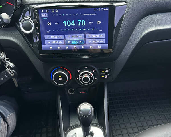 Серый Киа Рио, объемом двигателя 1.4 л и пробегом 191 тыс. км за 6400 $, фото 2 на Automoto.ua