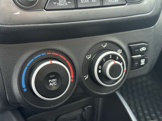 Серый Киа Рио, объемом двигателя 1.4 л и пробегом 260 тыс. км за 7499 $, фото 13 на Automoto.ua