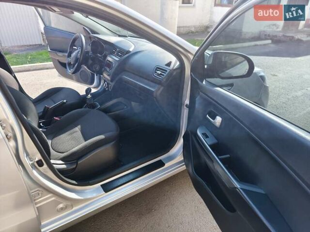 Серый Киа Рио, объемом двигателя 1.4 л и пробегом 172 тыс. км за 9200 $, фото 16 на Automoto.ua