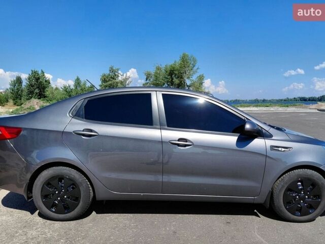 Серый Киа Рио, объемом двигателя 1.4 л и пробегом 98 тыс. км за 8500 $, фото 4 на Automoto.ua
