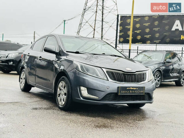 Серый Киа Рио, объемом двигателя 1.4 л и пробегом 245 тыс. км за 5900 $, фото 8 на Automoto.ua