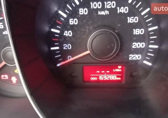 Серый Киа Рио, объемом двигателя 1.4 л и пробегом 169 тыс. км за 7500 $, фото 10 на Automoto.ua