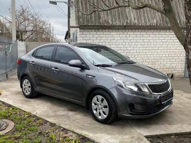 Сірий Кіа Ріо, об'ємом двигуна 0 л та пробігом 195 тис. км за 6000 $, фото 2 на Automoto.ua