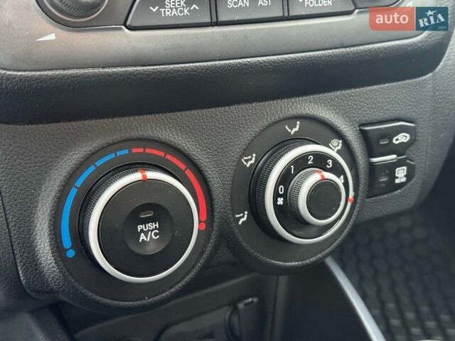 Серый Киа Рио, объемом двигателя 1.4 л и пробегом 260 тыс. км за 6950 $, фото 10 на Automoto.ua