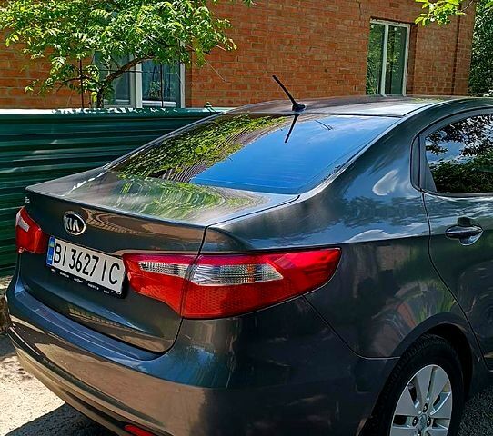 Серый Киа Рио, объемом двигателя 1.6 л и пробегом 190 тыс. км за 7800 $, фото 2 на Automoto.ua