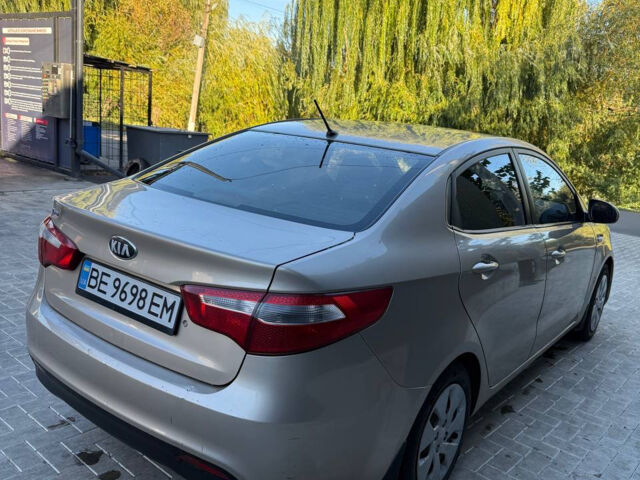 Сірий Кіа Ріо, об'ємом двигуна 1.4 л та пробігом 223 тис. км за 7399 $, фото 7 на Automoto.ua