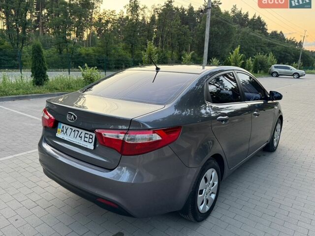 Сірий Кіа Ріо, об'ємом двигуна 1.4 л та пробігом 87 тис. км за 8950 $, фото 12 на Automoto.ua