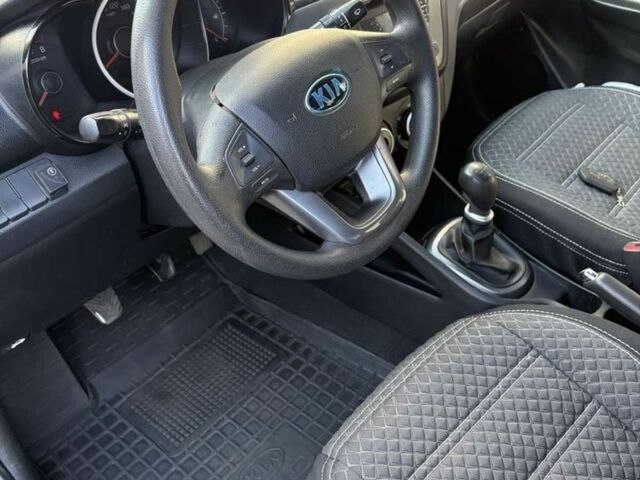 Серый Киа Рио, объемом двигателя 1.4 л и пробегом 104 тыс. км за 7000 $, фото 8 на Automoto.ua