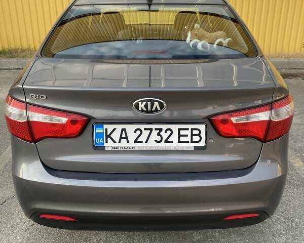 Серый Киа Рио, объемом двигателя 1.4 л и пробегом 181 тыс. км за 7000 $, фото 4 на Automoto.ua