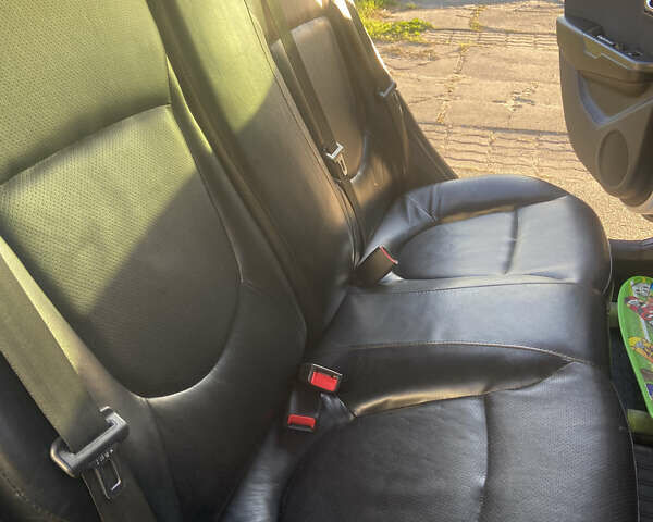 Сірий Кіа Ріо, об'ємом двигуна 1.59 л та пробігом 176 тис. км за 8300 $, фото 36 на Automoto.ua